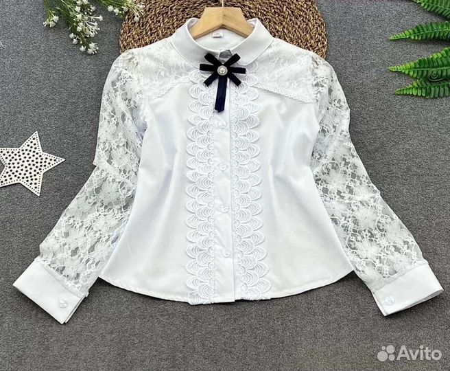 Блузы школьные новые