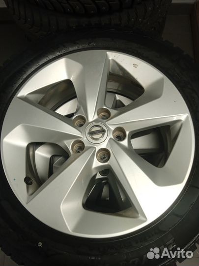 Pirelli Formula Ice 215/60 R17