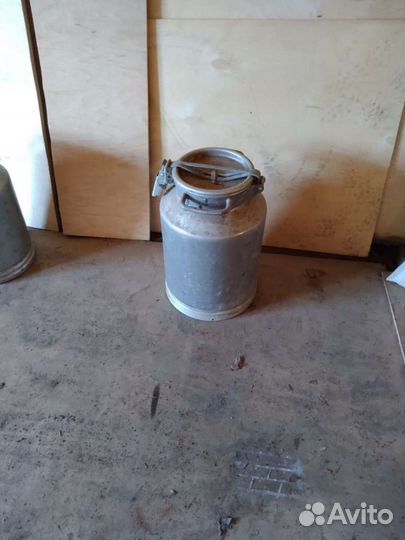 Молочный алюминиевый бидон