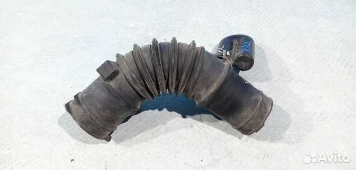 Патрубок воздушного фильтра Toyota Ipsum 2 (M20)