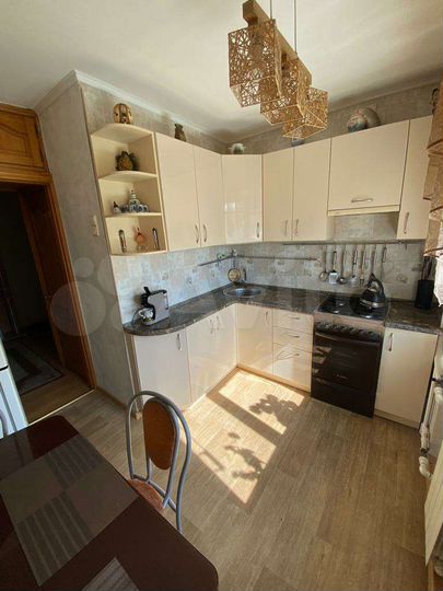 3-к. квартира, 61 м², 4/5 эт.