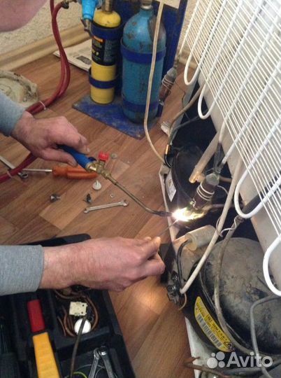 Ремонт стиральных машин Ремонт холодильника Мастер