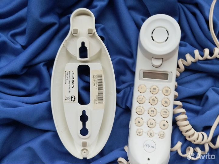 Кнопочный телефон проводной