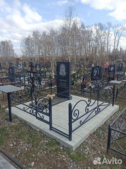 Памятники, ограды, благоустройство могил