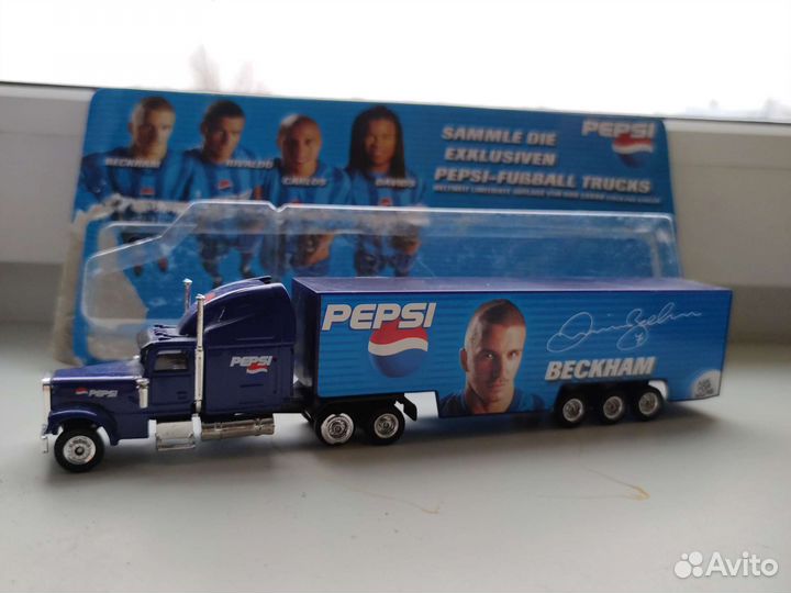 Модель грузовика pepsi футболисты