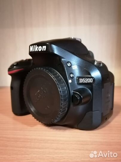 Фотоаппарат Nikon D5200 Body