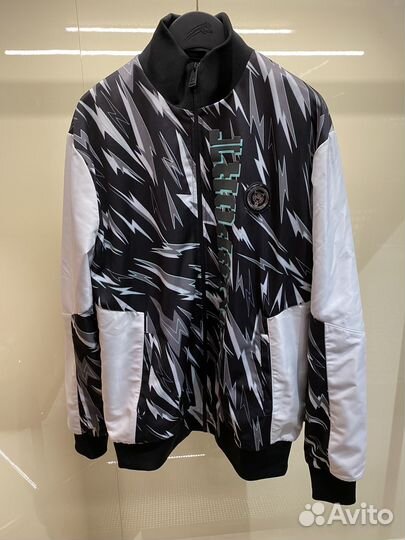 Спортивная кофта