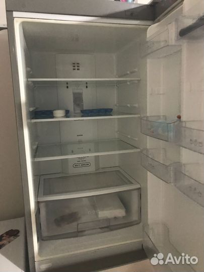 Холодильник LG с системой no-frost. цвет серый