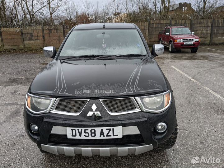 Замок двери задней правой для Mitsubishi L200 4