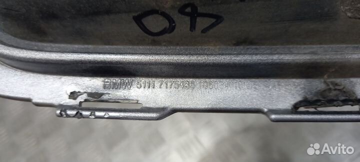 Решетка в бампер Bmw X5 E70 передняя правая