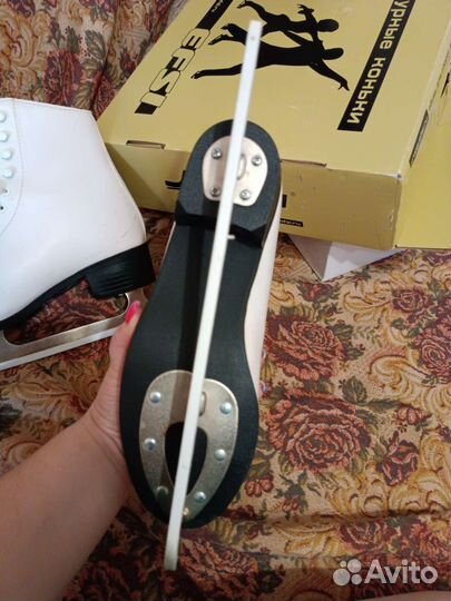 Коньки фигурные