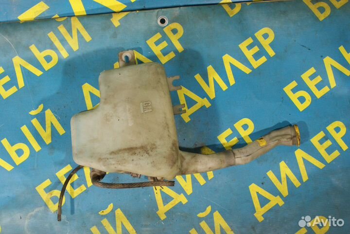 Бачок омывателя лобового стекла Opel vectra B