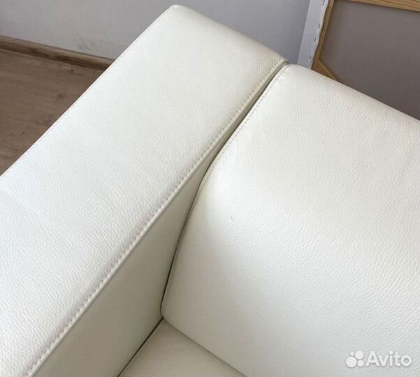 Диван в офис