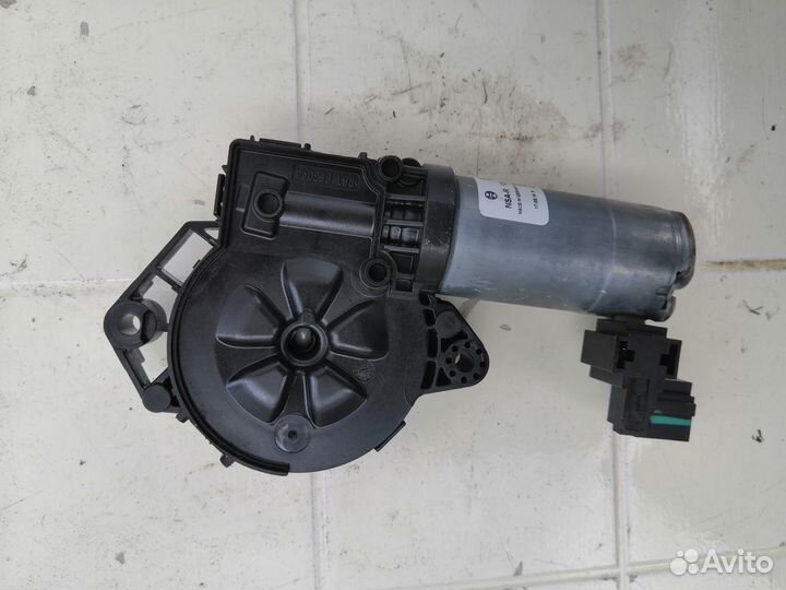 Мотор шторки люка Mercedes Benz GLA X156 2017 250