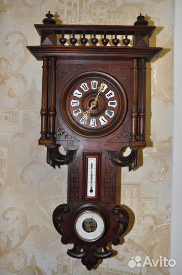 Часы настенные старинные с барометром