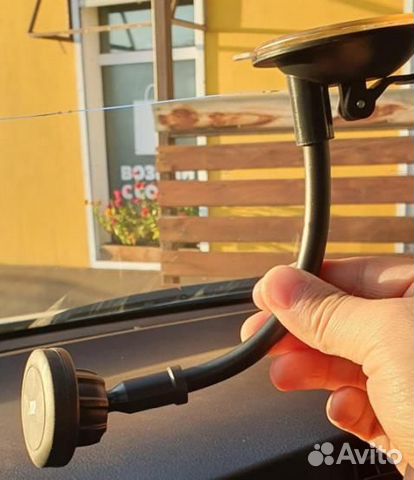 Держатель для телефона в машину