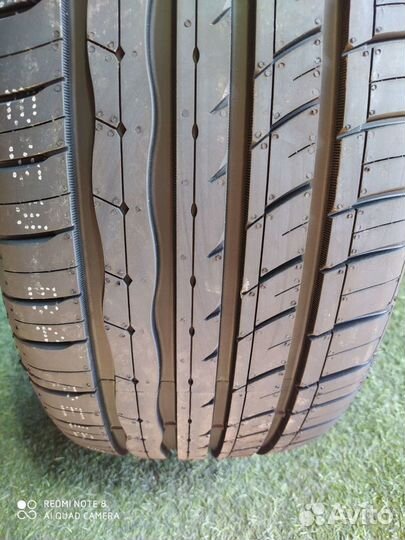 RoadX RXMotion U11 225/45 R18 95W