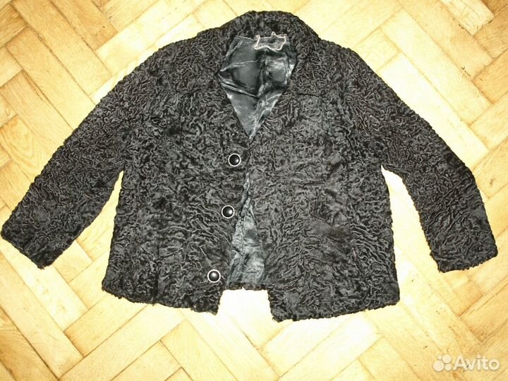 Женский каракулевый полушубок, винтаж