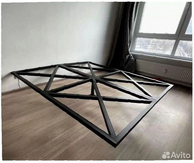 Кровать двуспальная парящая мягкая