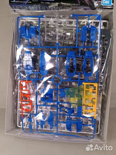 Bandai MG 1/100 Gundam Stamen