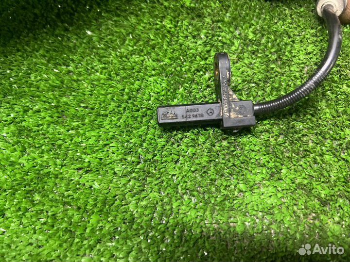 Датчик ABS задний Mercedes S W221