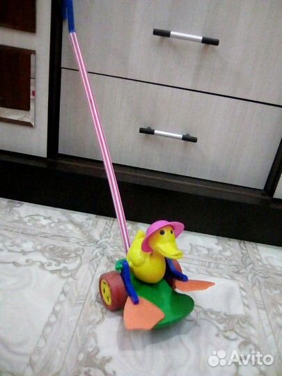 Каталка уточка