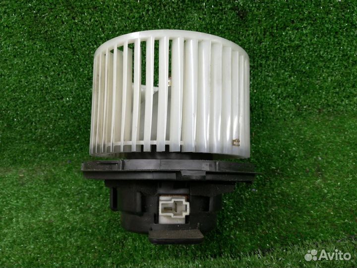 Моторчик печки Suzuki SX4 2 301091V