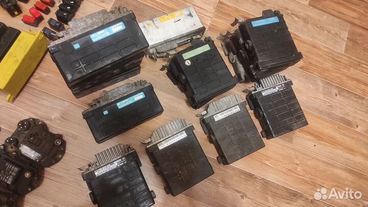 Реле кнопки мозги Mercedes w201 E190 w124