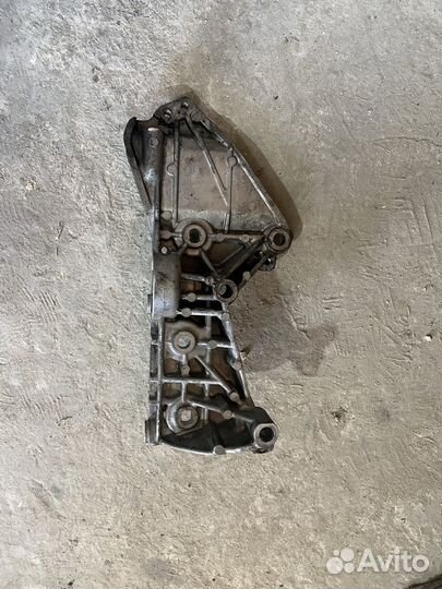 Кранштейн Renault 1.5dci К9К Меган Сценик Лагуна