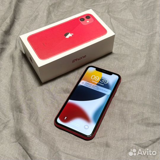 iPhone 11, 64 ГБ
