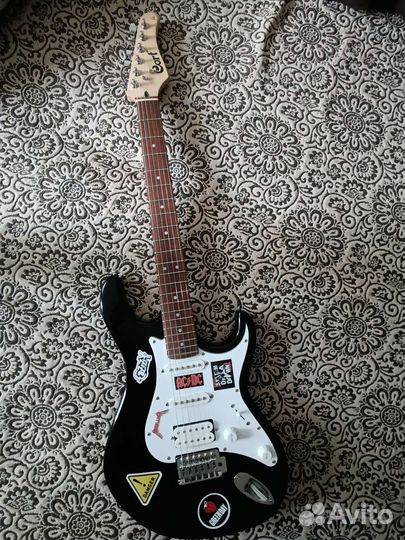 Электрогитара 