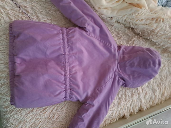 Продам куртку для девочки