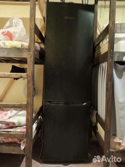 Холодильники, стиралки, кровати