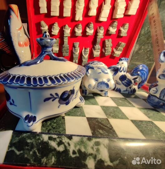 Фарфоровые статуэтки гжель