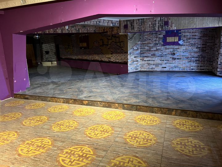 Свободного назначения в центре на 1й линии, 514 м²