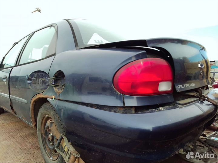 Разбор Chevrolet Metro GEO I (1997—2001) G13