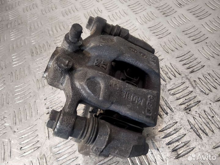 Суппорт задний правый Sportage 4