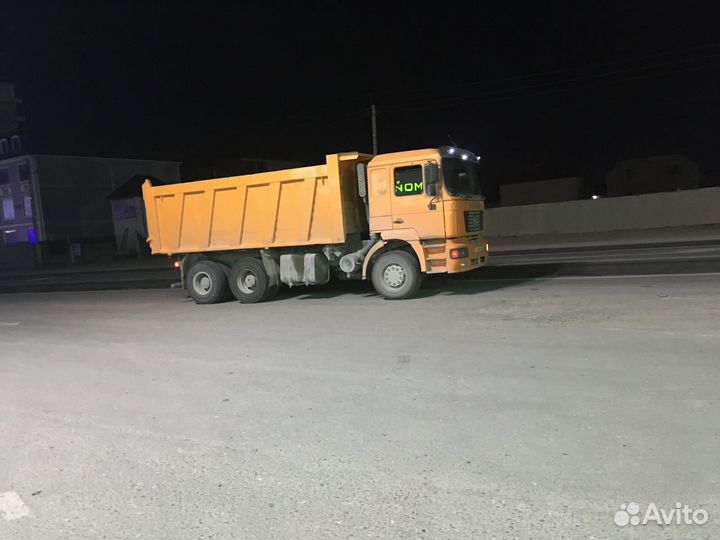 Shacman (Shaanxi) SX3255DR384, 2011