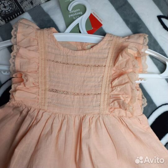 Платье на девочку новое