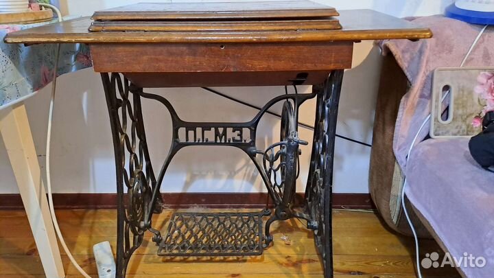 Швейная машина пгмз/зингер