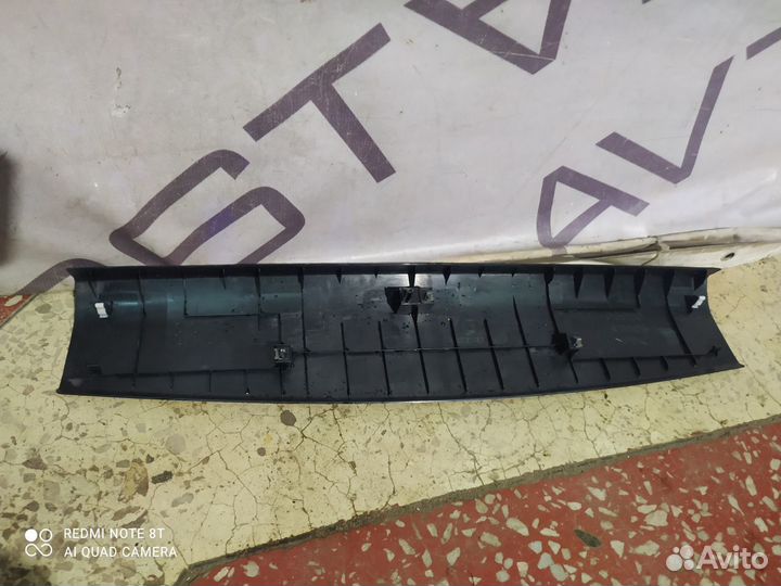 Обшивка двери багажника Mazda CX-5 1