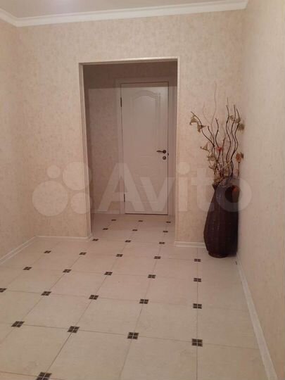 3-к. квартира, 80 м², 4/9 эт.