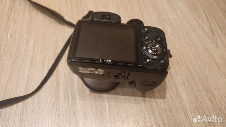 Зеркальный фотоаппарат Fujifilm FinePix S2950