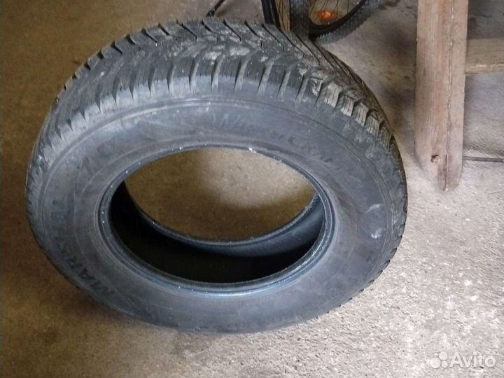 Marshal WinterCraft Ice WI31 205/70 R15