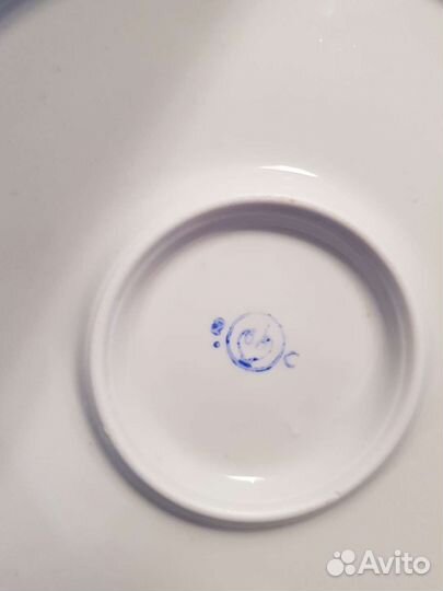 СССР. Набор чайник + поднос. Фарфор. 60-70-е гг