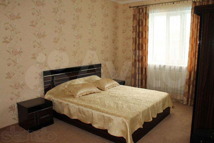 Дом 497 м² на участке 10 сот.