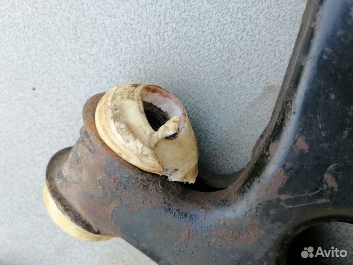 Рычаг передний левый для Ford Focus II 2005-2008