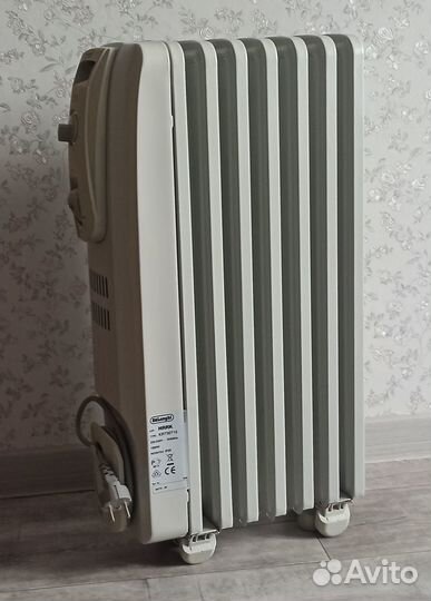 Масляный радиатор Delonghi kr730715.Производство И