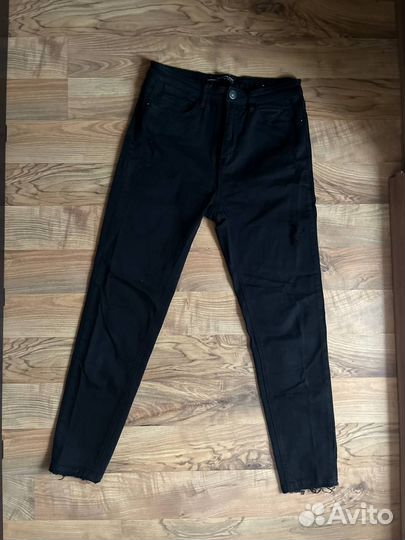 Джинсы stradivarius