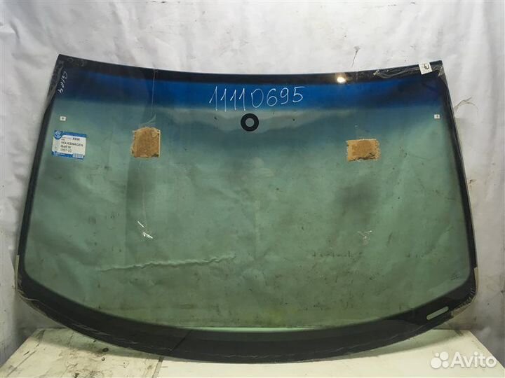 Стекло лобовое (ветровое) Volkswagen Golf Iv/Bora